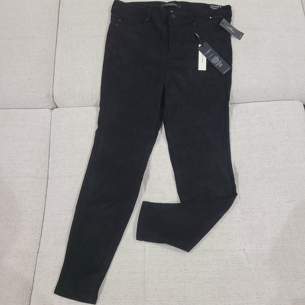 NEW Liverpool Los Angeles Abby High Rise Ankle Skinny Black Suede Pants Sz 12/31